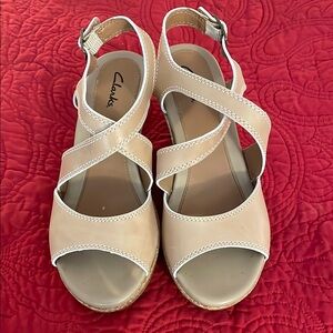 Clarks Women's Cream Sandals